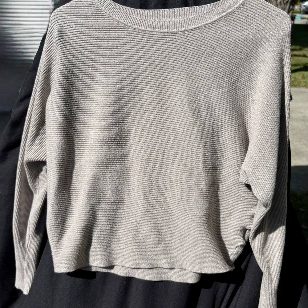 Carmen Marc Valvo Ribbed Knit Sweater - Light Gray - Picture 1 of 4